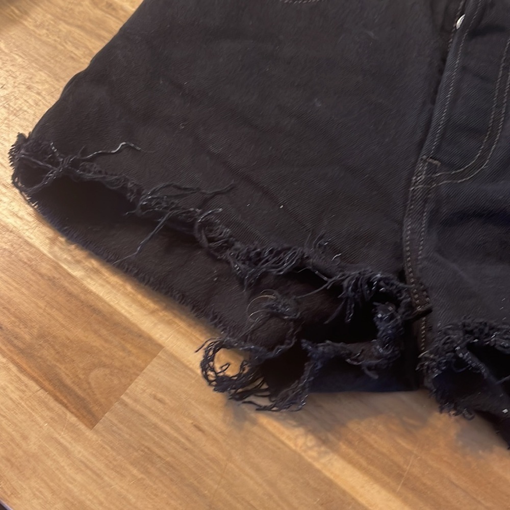 LEVIS 501 jean shorts - Picture 3 of 9